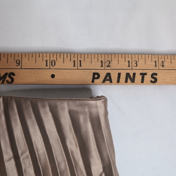 NWT Zara Gold Pleated Midi Skirt, Size XS - Picture 5 of 6